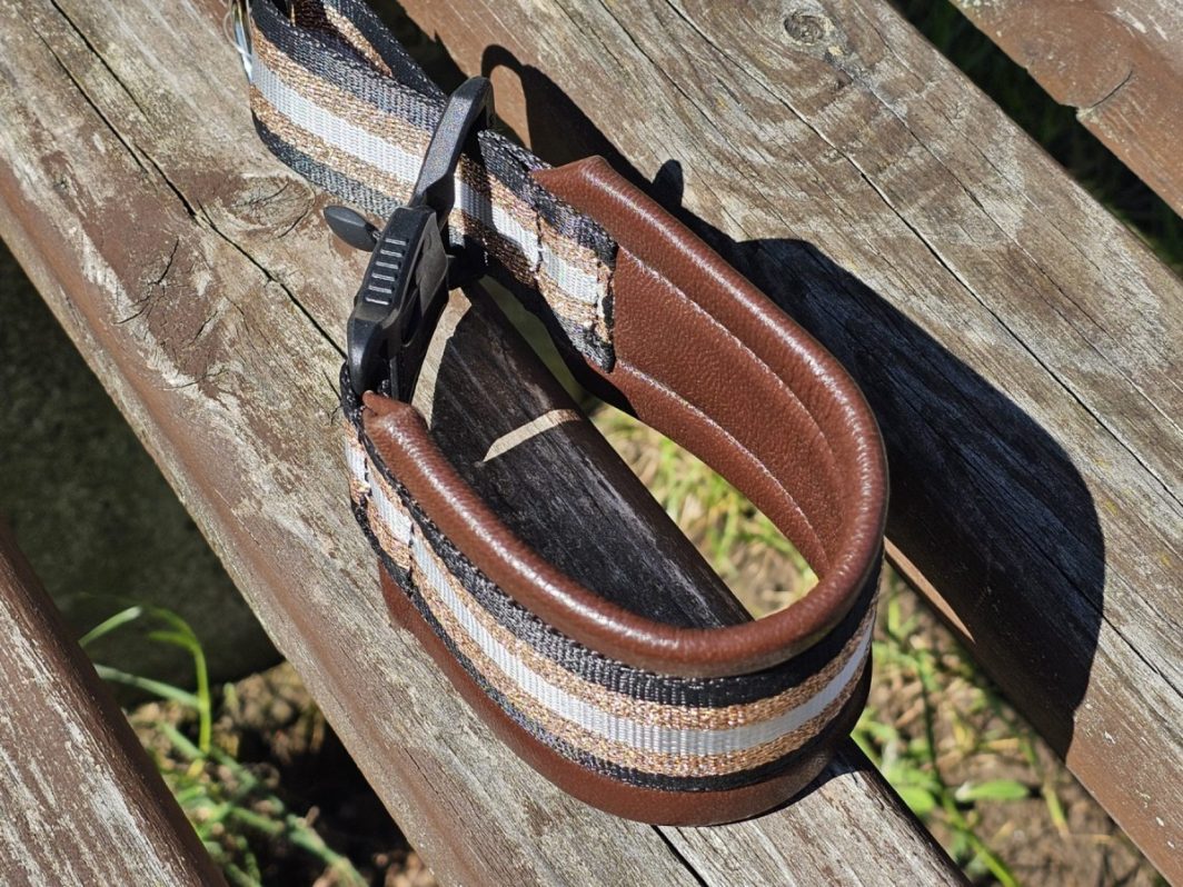 MAGNETINĖ SAGTIS – RUDA ODA, PAGAMINTAS 30 cm - Image 2