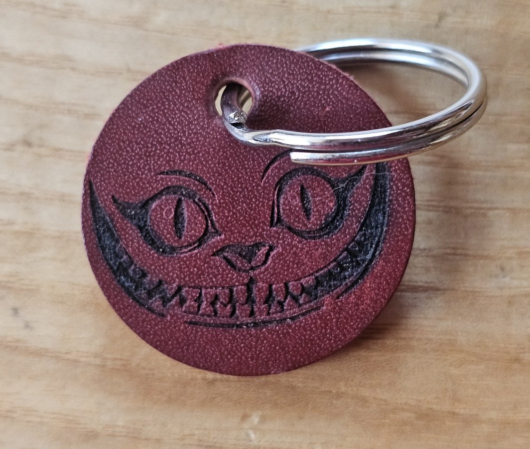 Raktų pakabukas "Alisa stebuklų šalyje"