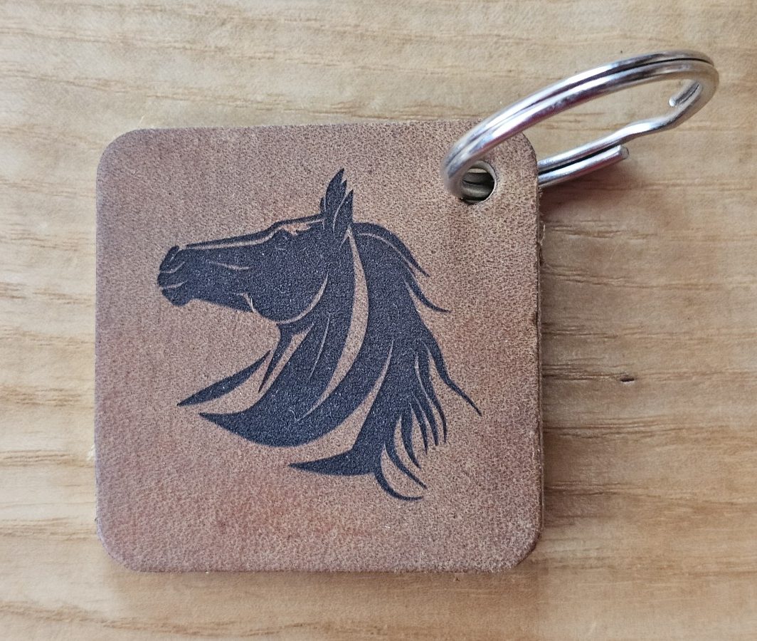 Raktų pakabukas "Bėk žirgelį"