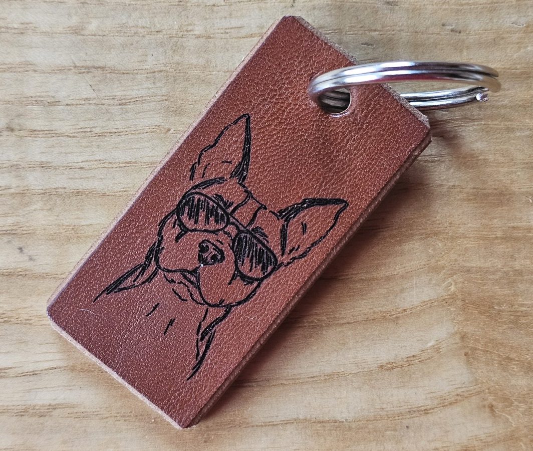 Raktų pakabukas "Buldogas su akiniais"