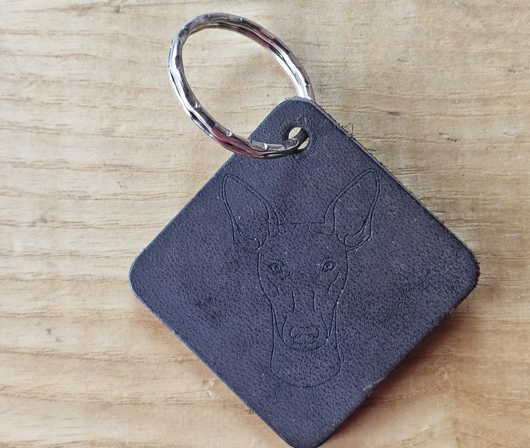 Raktų pakabukas "Faraonas tamsus"