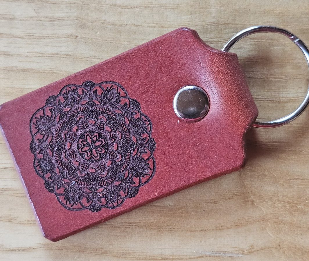 Raktų pakabukas "Gėlių motyvas"