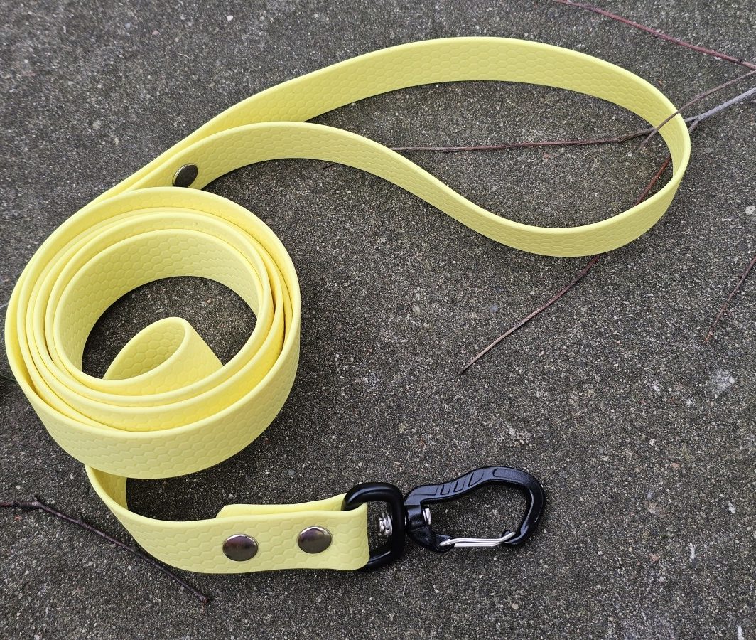 HEXA- geltona: Plotis 25 mm, aliuminio karabinas