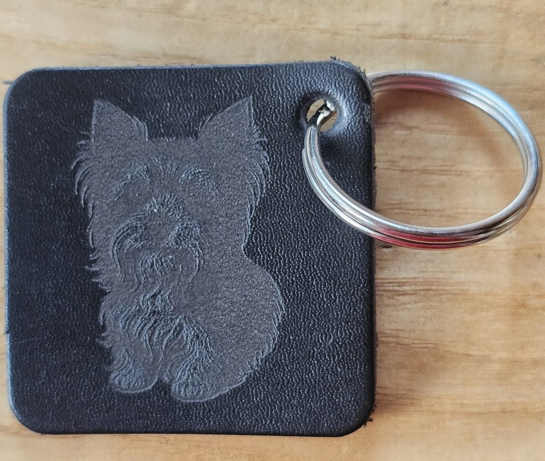 Raktų pakabukas "Ilgaplaukis jorkšyro terjeras"