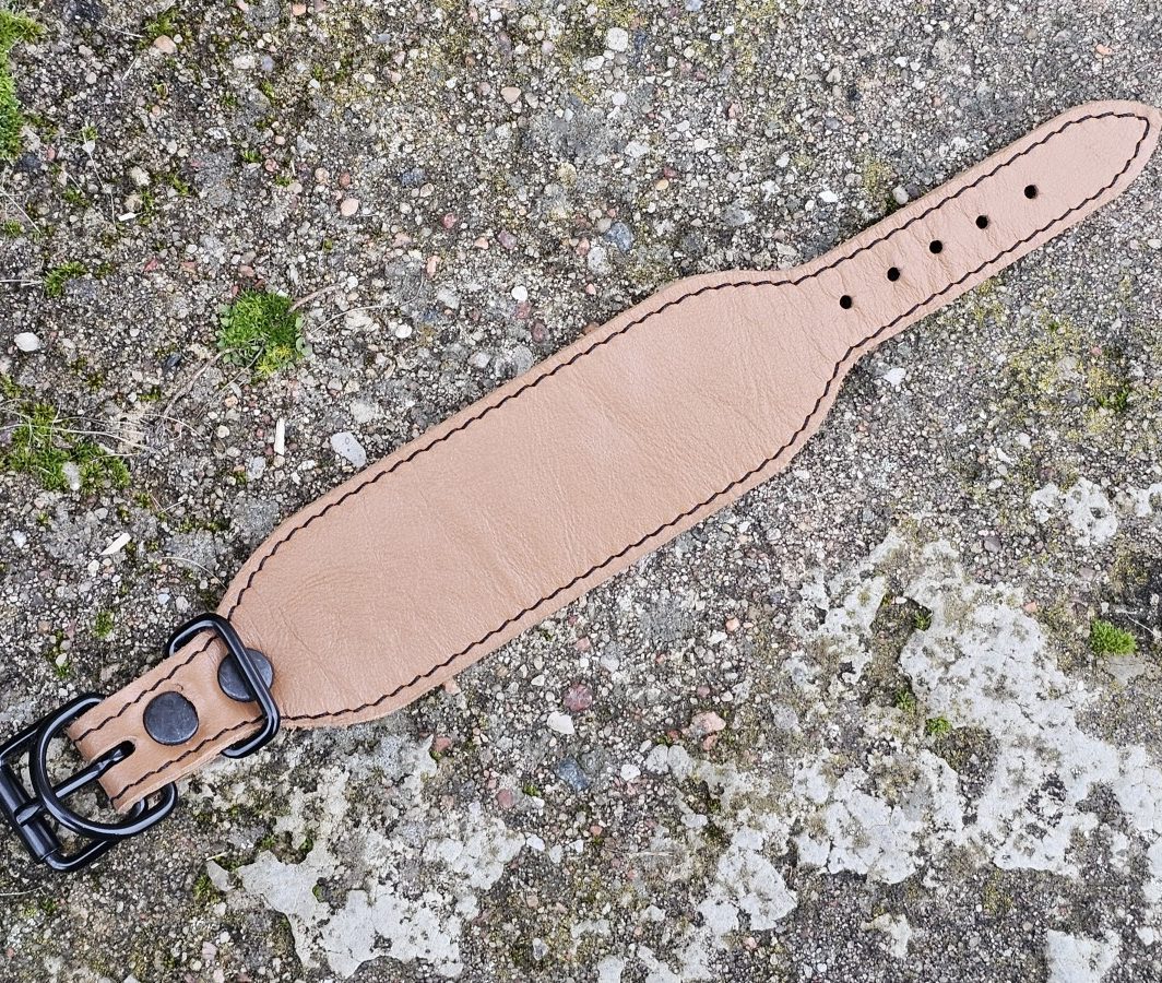 Antkaklis "Katinukas" - šviesiai rudas (kaklo apimtis 15-19 cm)