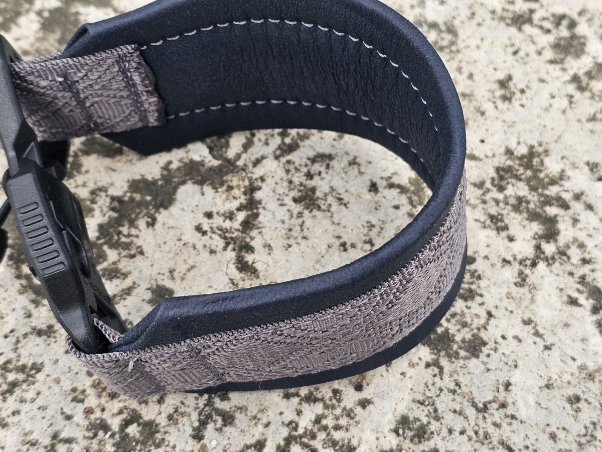 MAGNETINĖ SAGTIS – MELSVA ODA, PAGAMINTAS 27 cm - Image 4