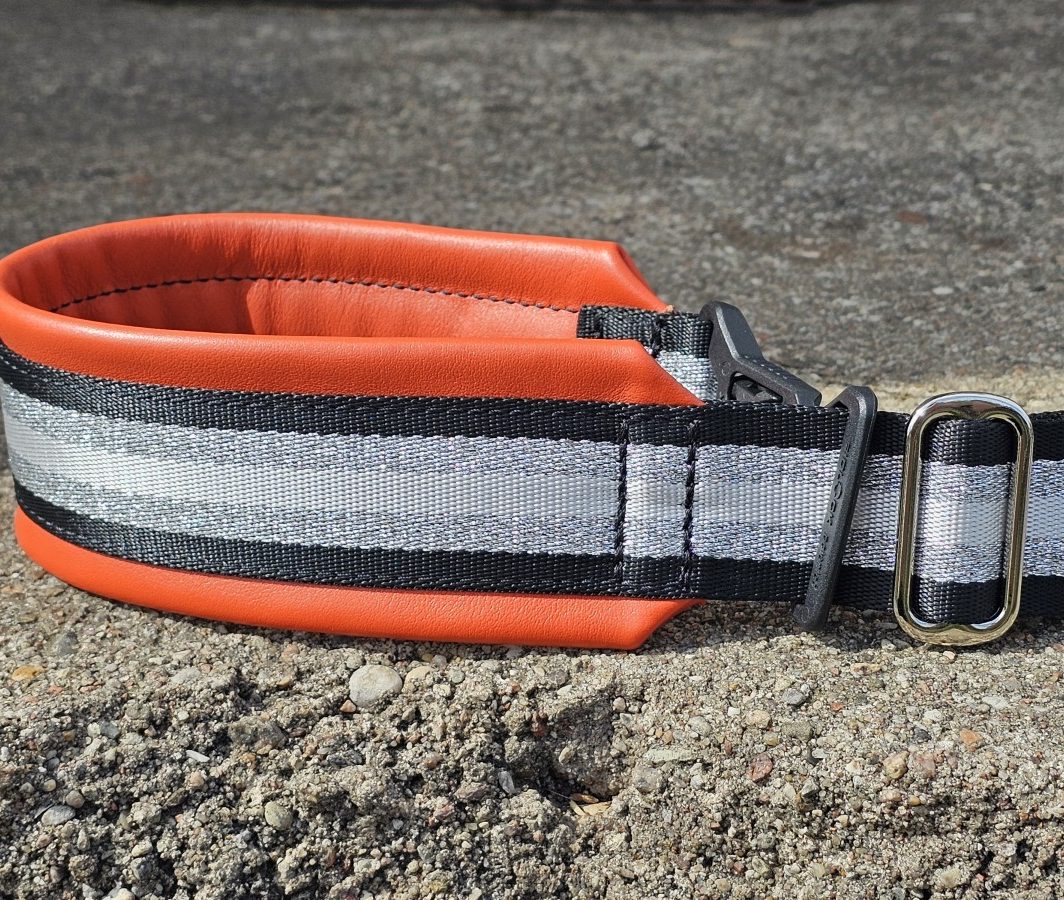 MAGNETINĖ SAGTIS – ORANŽINĖ ODA, PAGAMINTAS 42 cm