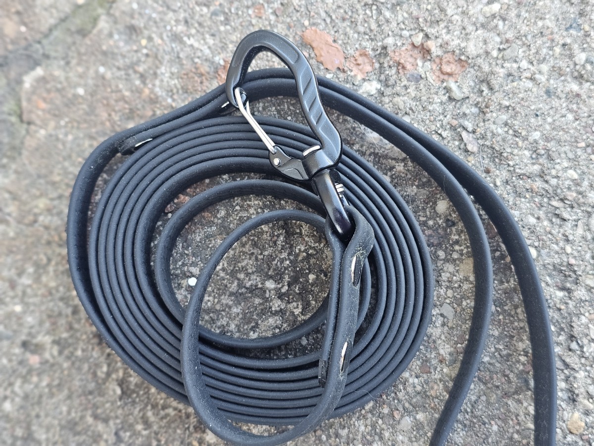 HEXA: Plotis 16mm, juodas, 2.5 m, pagamintas