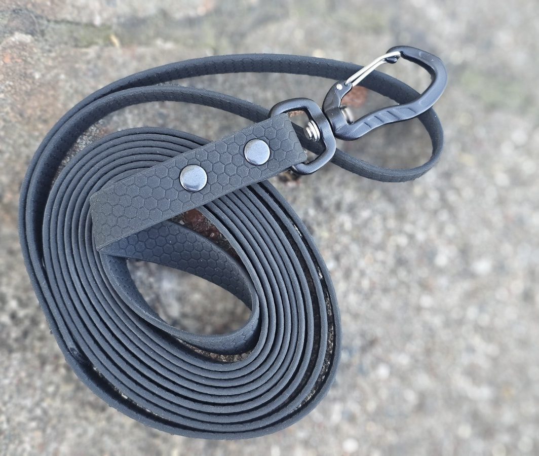 HEXA: Plotis 20mm, juodas, 3 m, pagamintas