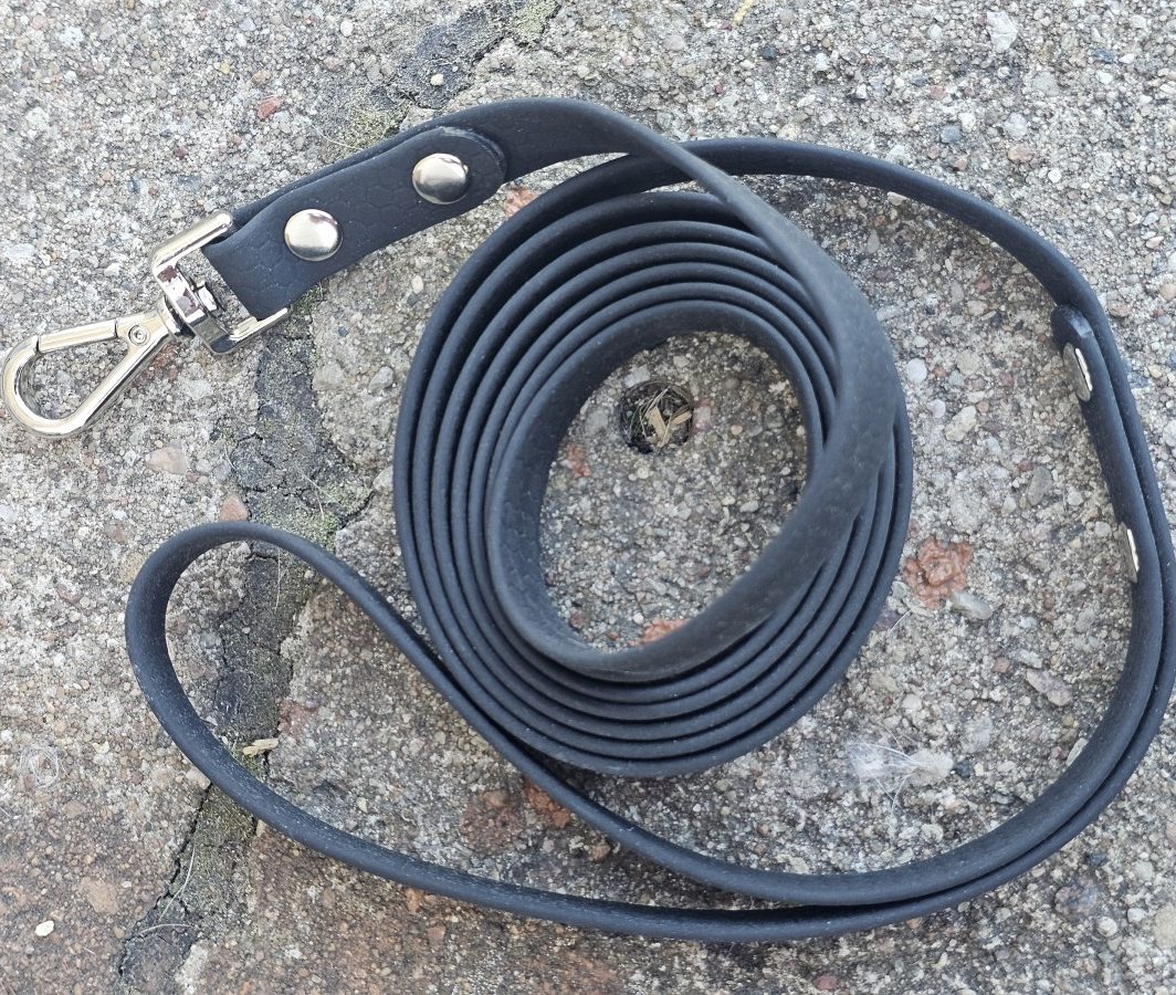 HEXA: Plotis 16mm, juodas, 2 m, pagamintas